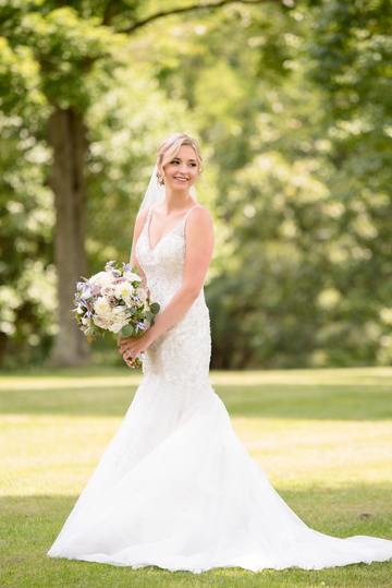 bride-gown-photograph-wedding-dress-woman-flower-1538579-pxhere.com